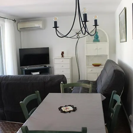 T2 A : Plage, Commerces, Jardin, Parking, Clim, Wi-fi, Appareils Cuisine Complete - Fr-1-607-185 Apartmán Agde