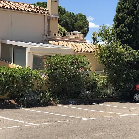 T2 A : Plage, Commerces, Jardin, Parking, Clim, Wi-fi, Appareils Cuisine Complete - Fr-1-607-185 * Agde