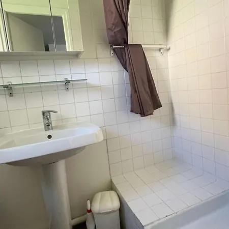 Apartmán T2 A : Plage, Commerces, Jardin, Parking, Clim, Wi-fi, Appareils Cuisine Complete - Fr-1-607-185 Agde